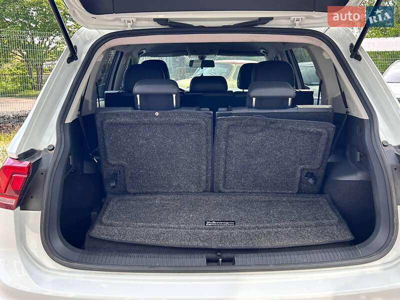 Внедорожник / Кроссовер Volkswagen Tiguan 2018 в Одессе