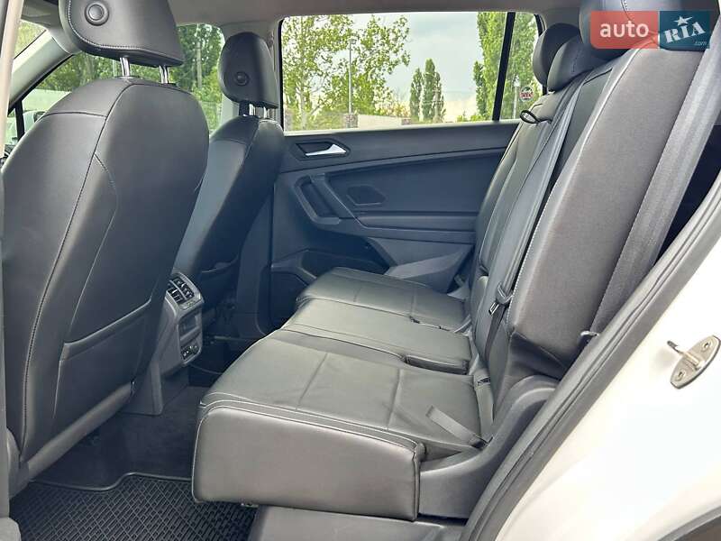 Внедорожник / Кроссовер Volkswagen Tiguan 2018 в Одессе