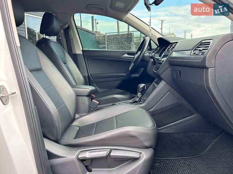 Внедорожник / Кроссовер Volkswagen Tiguan 2018 в Одессе