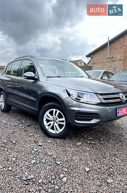 Внедорожник / Кроссовер Volkswagen Tiguan 2014 в Львове
