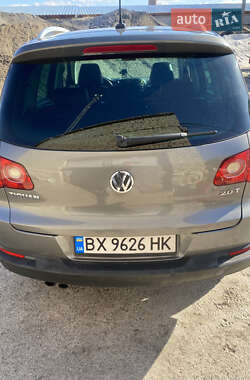 Позашляховик / Кросовер Volkswagen Tiguan 2010 в 