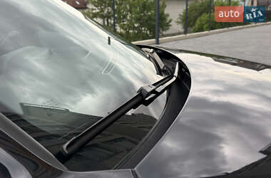 Позашляховик / Кросовер Volkswagen Tiguan 2012 в 