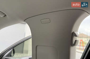 Позашляховик / Кросовер Volkswagen Tiguan 2012 в 