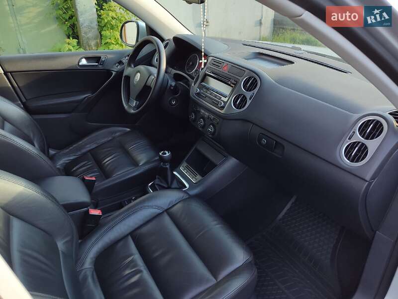 Внедорожник / Кроссовер Volkswagen Tiguan 2008 в Дрогобыче