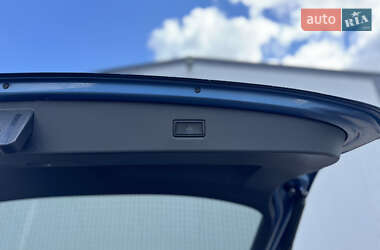 Внедорожник / Кроссовер Volkswagen Tiguan 2018 в 
