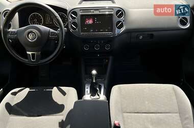 Позашляховик / Кросовер Volkswagen Tiguan 2013 в 