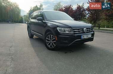Внедорожник / Кроссовер Volkswagen Tiguan 2020 в Ровно