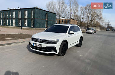 Внедорожник / Кроссовер Volkswagen Tiguan 2017 в Чернигове