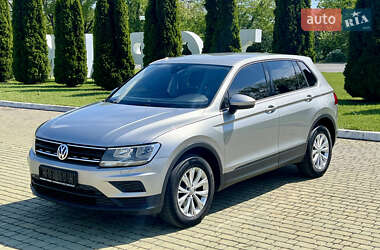 Внедорожник / Кроссовер Volkswagen Tiguan 2016 в Одессе