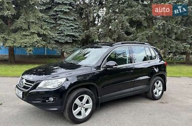 Позашляховик / Кросовер Volkswagen Tiguan 2010 в Умані