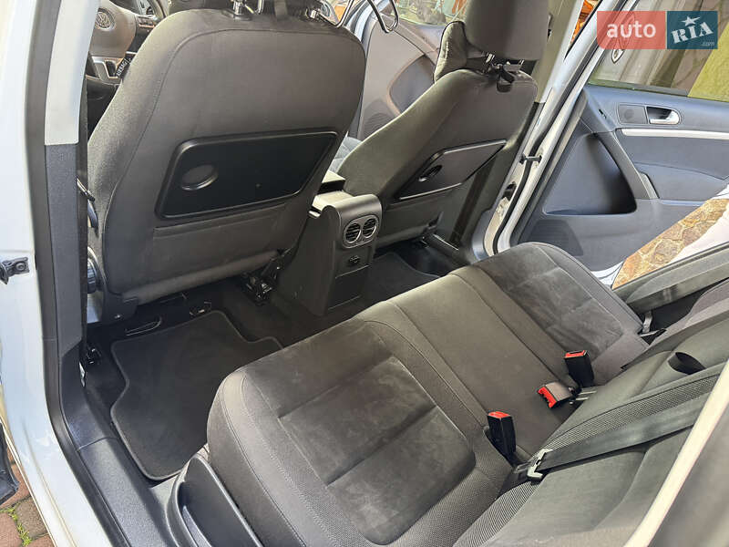 Внедорожник / Кроссовер Volkswagen Tiguan 2013 в Хусте