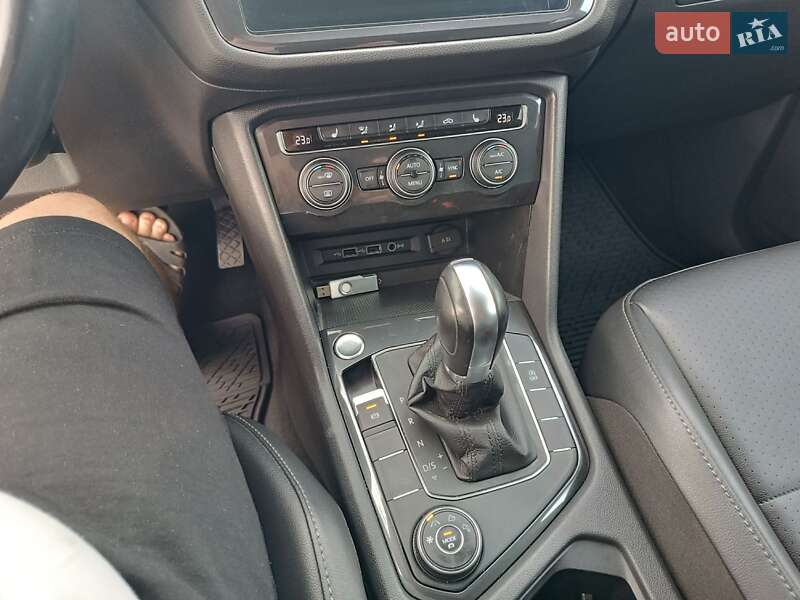 Внедорожник / Кроссовер Volkswagen Tiguan 2019 в Черновцах фото 14 Внедорожник / Кроссовер Volkswagen Tiguan 2019 в Черновцах