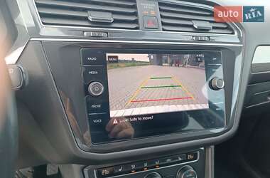 Внедорожник / Кроссовер Volkswagen Tiguan 2019 в 
