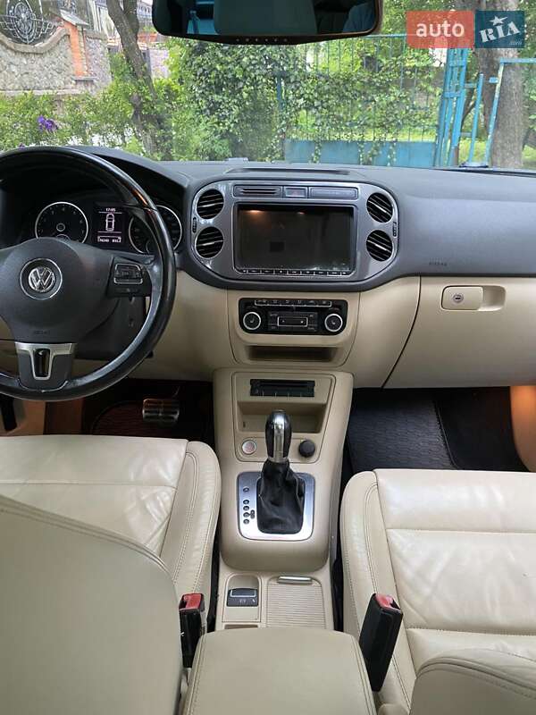 Внедорожник / Кроссовер Volkswagen Tiguan 2012 в Львове