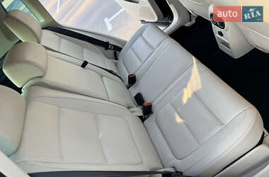 Позашляховик / Кросовер Volkswagen Tiguan 2015 в 