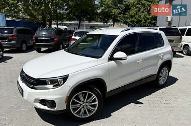 Внедорожник / Кроссовер Volkswagen Tiguan 2013 в 