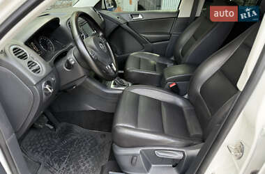 Внедорожник / Кроссовер Volkswagen Tiguan 2013 в 