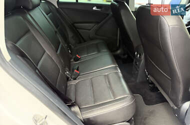 Внедорожник / Кроссовер Volkswagen Tiguan 2013 в 