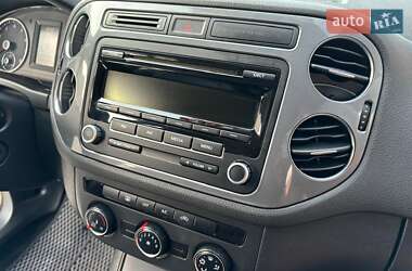 Внедорожник / Кроссовер Volkswagen Tiguan 2012 в 