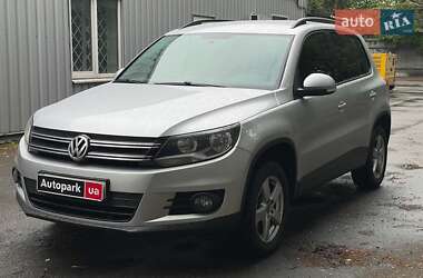 Внедорожник / Кроссовер Volkswagen Tiguan 2011 в Киеве
