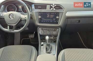 Позашляховик / Кросовер Volkswagen Tiguan 2018 в 