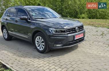 Позашляховик / Кросовер Volkswagen Tiguan 2018 в 