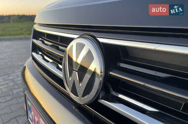 Внедорожник / Кроссовер Volkswagen Tiguan 2018 в 