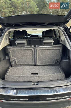 Внедорожник / Кроссовер Volkswagen Tiguan 2018 в 