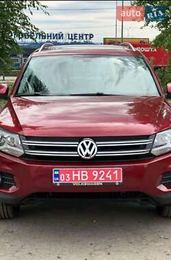 Позашляховик / Кросовер Volkswagen Tiguan 2015 в Полтаві