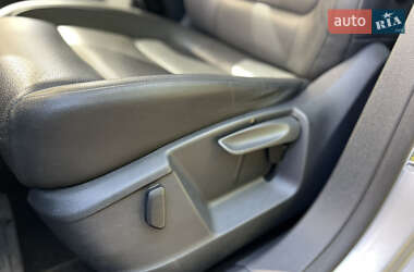 Внедорожник / Кроссовер Volkswagen Tiguan 2015 в 