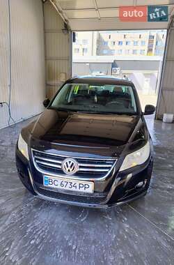 Внедорожник / Кроссовер Volkswagen Tiguan 2009 в Сокале