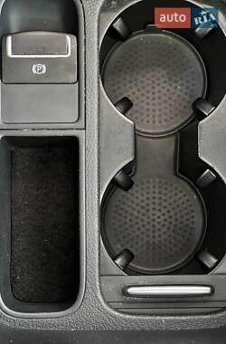 Позашляховик / Кросовер Volkswagen Tiguan 2013 в 