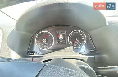 Внедорожник / Кроссовер Volkswagen Tiguan 2014 в 