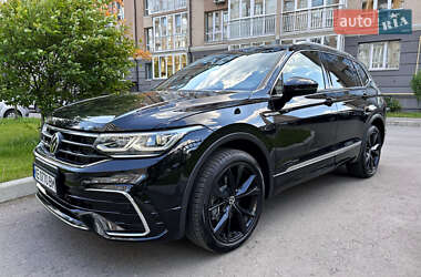 Позашляховик / Кросовер Volkswagen Tiguan 2023 в Києві
