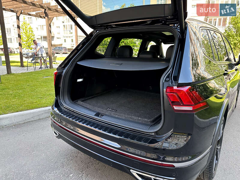 Позашляховик / Кросовер Volkswagen Tiguan 2023 в Києві