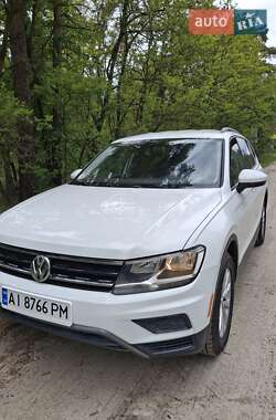 Позашляховик / Кросовер Volkswagen Tiguan 2017 в Нових Петрівцях
