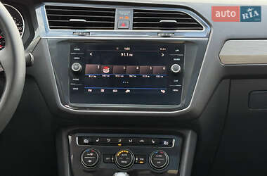 Позашляховик / Кросовер Volkswagen Tiguan 2019 в 