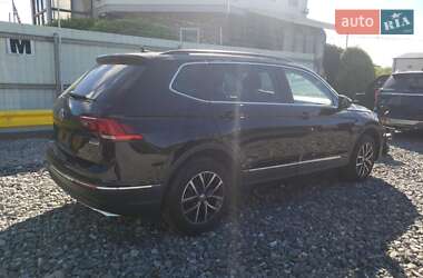 Внедорожник / Кроссовер Volkswagen Tiguan 2020 в 