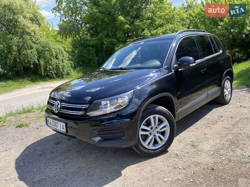 Позашляховик / Кросовер Volkswagen Tiguan 2015 в Києві