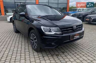 Позашляховик / Кросовер Volkswagen Tiguan 2017 в Львові