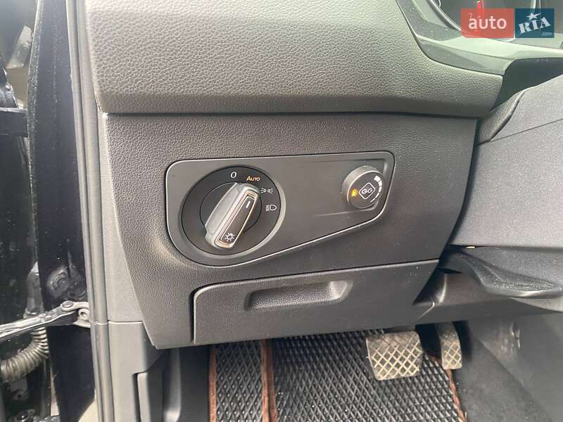 Внедорожник / Кроссовер Volkswagen Tiguan 2017 в Львове