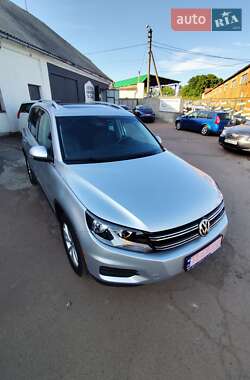 Позашляховик / Кросовер Volkswagen Tiguan 2017 в 