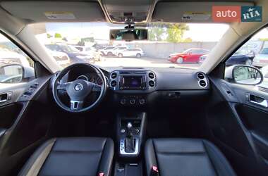 Позашляховик / Кросовер Volkswagen Tiguan 2017 в 