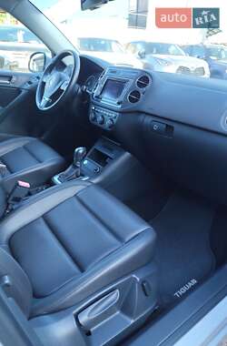 Позашляховик / Кросовер Volkswagen Tiguan 2017 в 