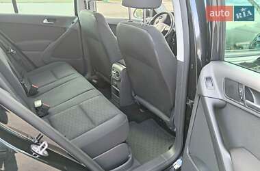 Внедорожник / Кроссовер Volkswagen Tiguan 2012 в 