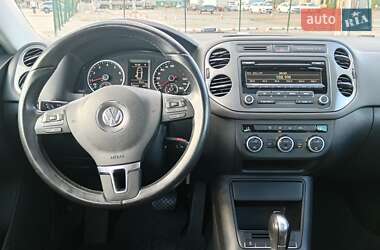 Внедорожник / Кроссовер Volkswagen Tiguan 2012 в 