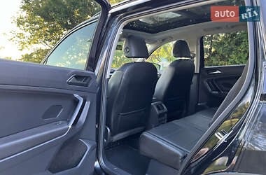 Внедорожник / Кроссовер Volkswagen Tiguan 2018 в 
