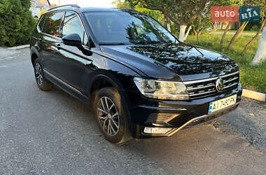 Внедорожник / Кроссовер Volkswagen Tiguan 2018 в 