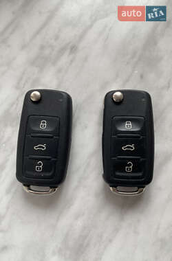 Внедорожник / Кроссовер Volkswagen Tiguan 2011 в 