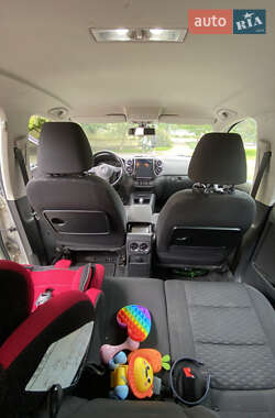 Внедорожник / Кроссовер Volkswagen Tiguan 2011 в 